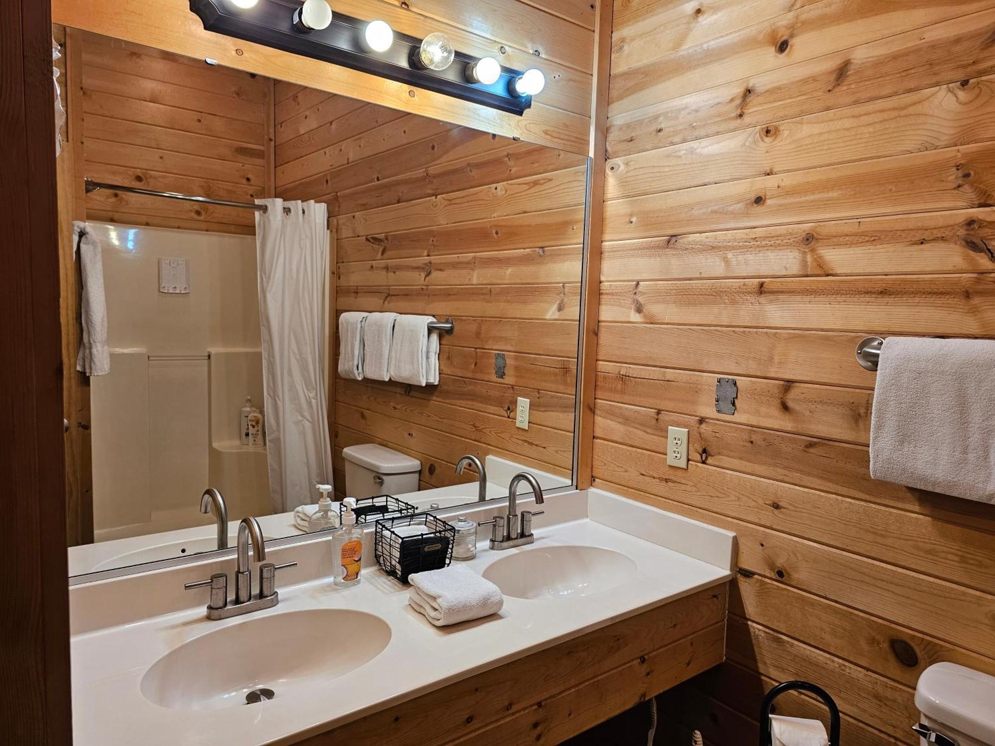 5 Min To Beaver Lake-King Bed-Fire Pit-Jetted Tub #4 Eureka Springs Dış mekan fotoğraf