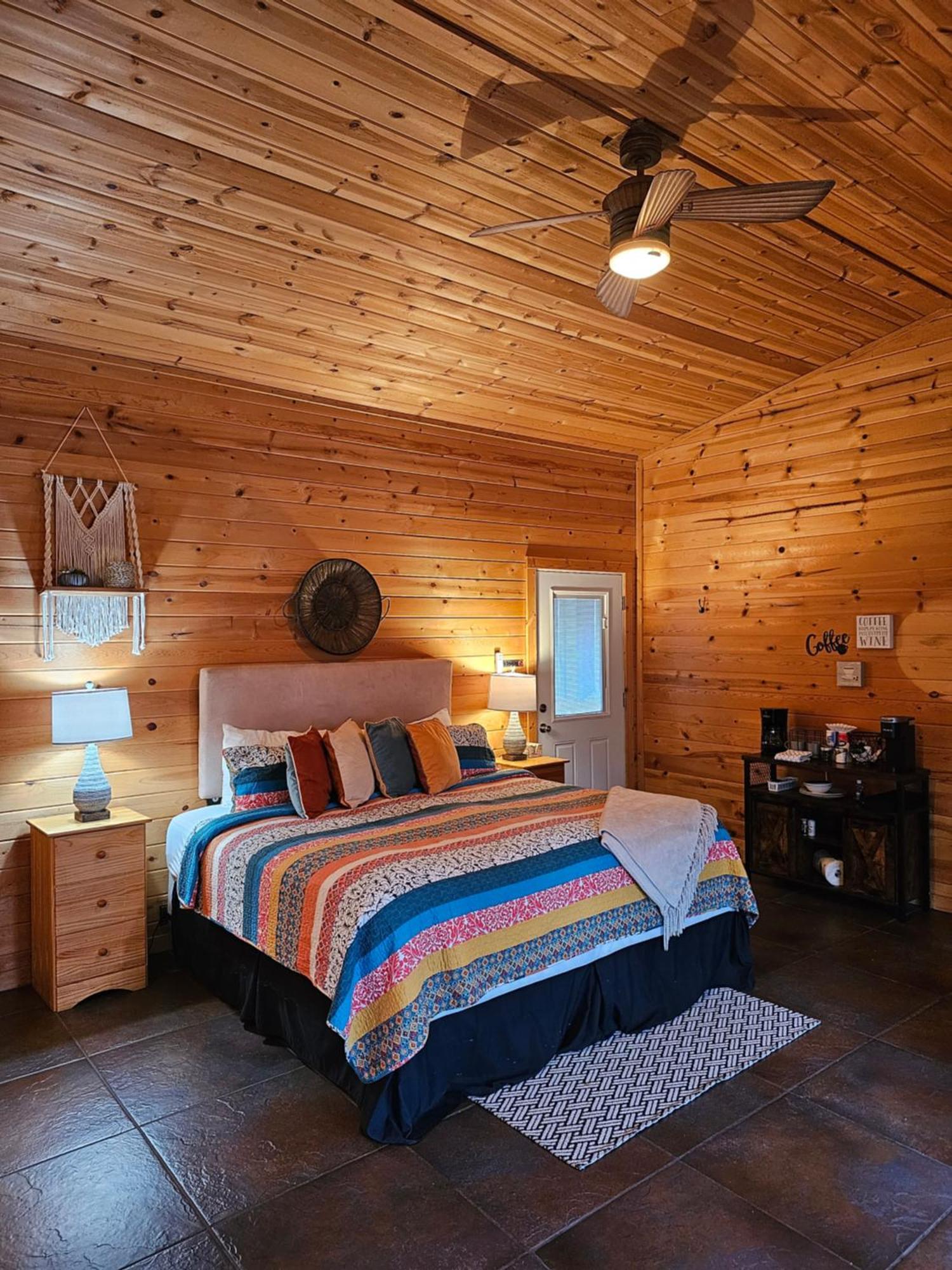 5 Min To Beaver Lake-King Bed-Fire Pit-Jetted Tub #4 Eureka Springs Dış mekan fotoğraf